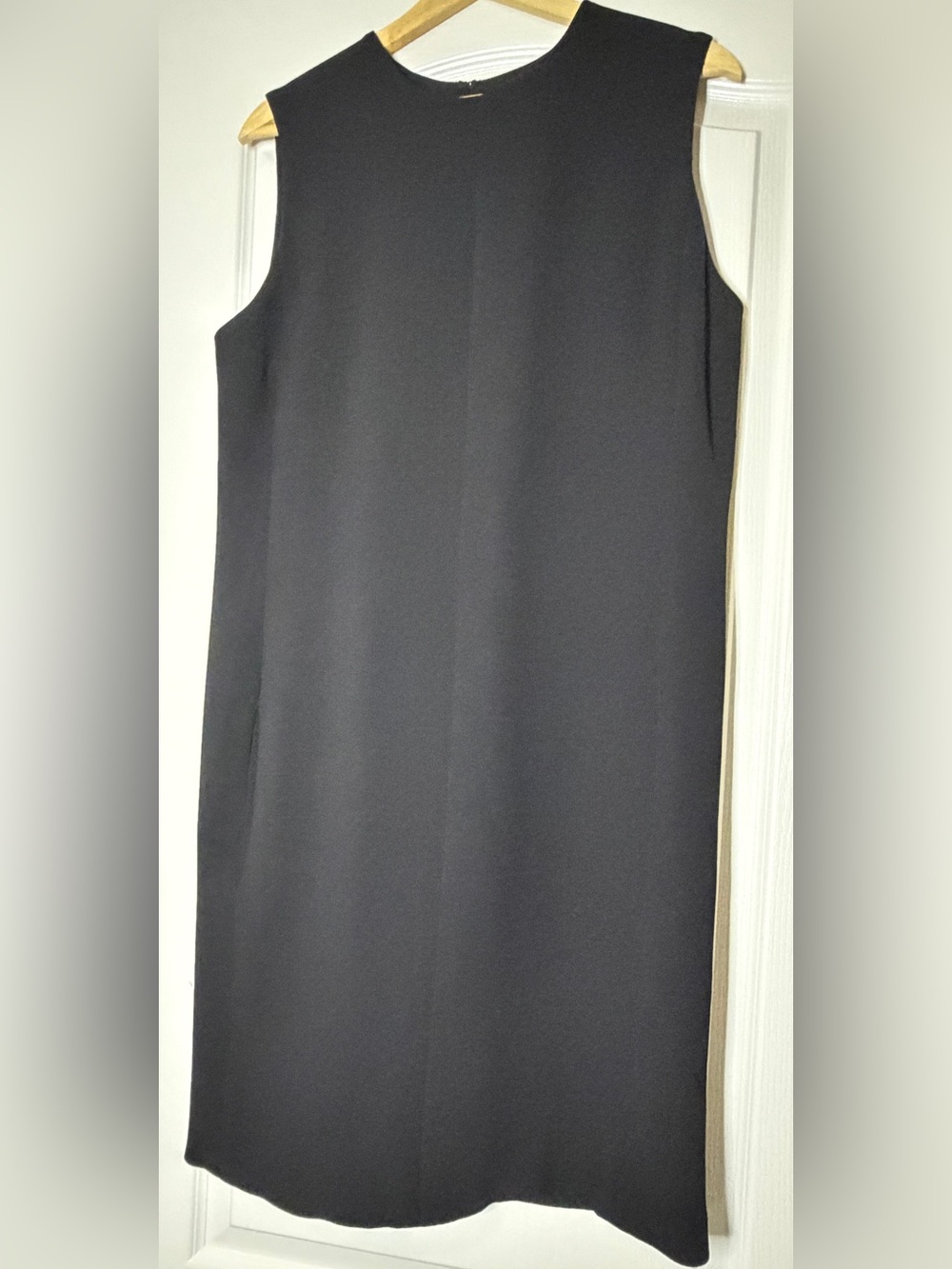 VINCE Black Sleeveless Shift Dress Size 12 Silk Lined Minimalist